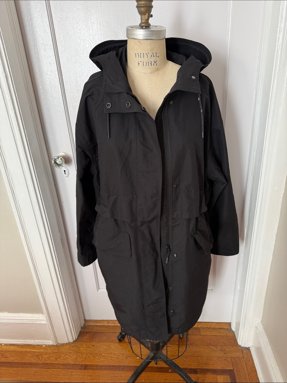 Everlane The Anorak Rain Jacket with hood